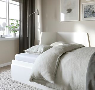 Llit extensible Flekke Ikea amb 2 matalassos