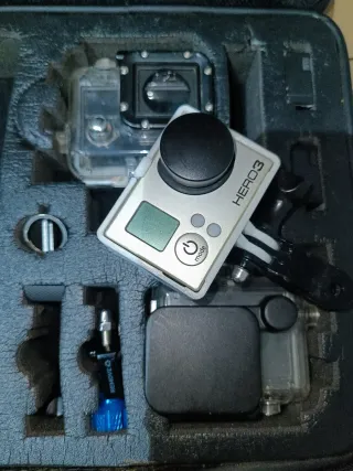 Pack 3 GoPro con estuche y accesorios