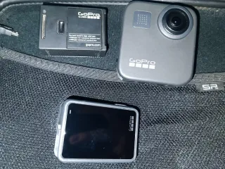 Pack 3 GoPro con estuche y accesorios