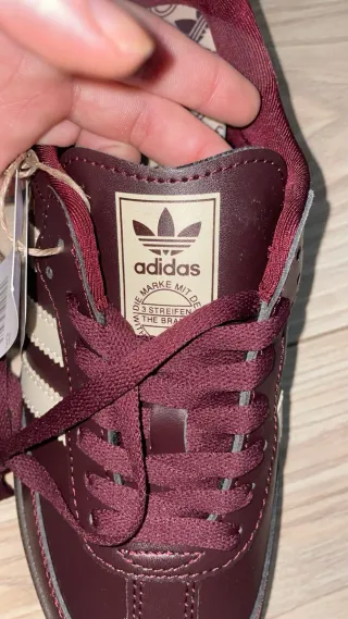 Adidas granates talla 39