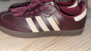 Adidas granates talla 39