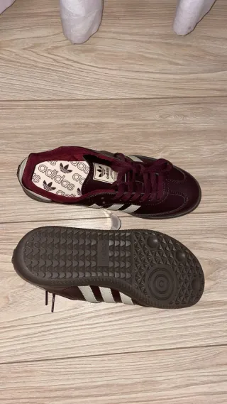 Adidas granates talla 39