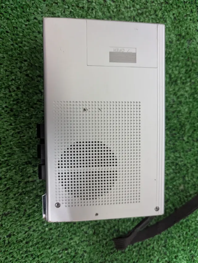 Grabador/Reproductor Cassette Sanyo Portátil