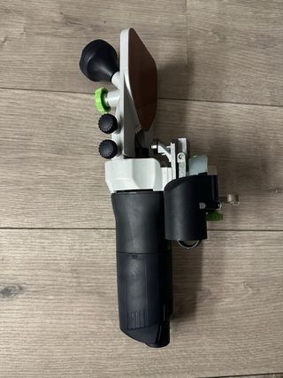 Fresadora de Cantos Festool OFK 700 EQ