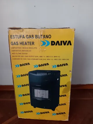 Estufa de butano DAIVA negra