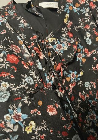 Vestido floral negro manga larga