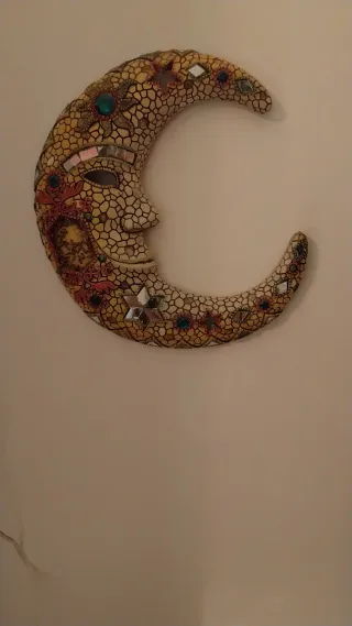 Luna da appendere decorata