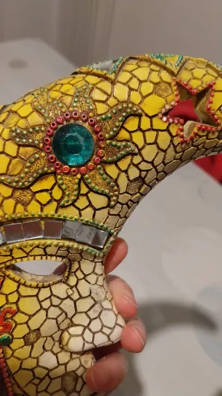 Luna da appendere decorata