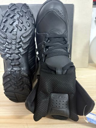 Botas talla 42 2/3 ADIDAS GSG 9.2. COD1