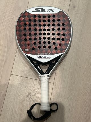 Siux Diablo Revolution Pro 3 2024 pala de padel