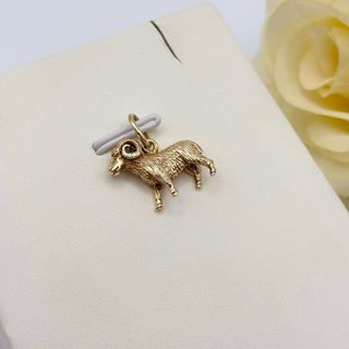 Colgante de oro 9kt con forma de carnero