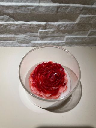 Candela profumata a forma di rosa in vetro