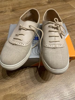 Zapatos planos beige talla 35