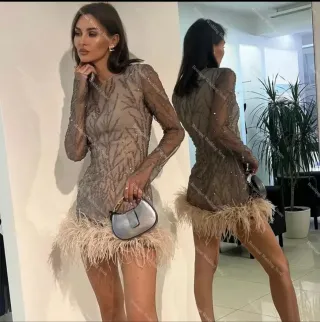 Vestido corto fiesta lentejuelas plumas