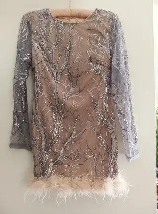 Vestido corto fiesta lentejuelas plumas