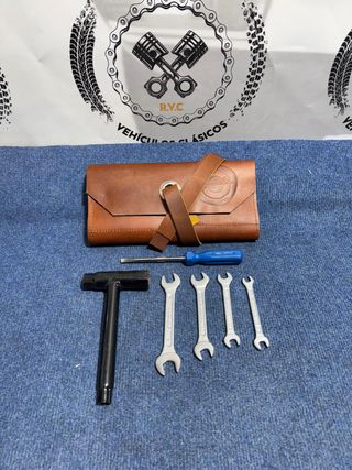 Vespa bolsa de cuero enrollable con herramientas