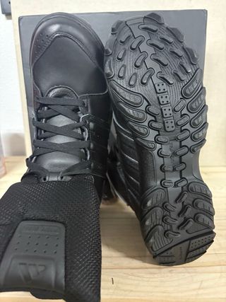 Botas talla 43 1/3 ADIDAS GSG 9.2. COD1