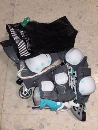 Patines en línea grises y turquesa