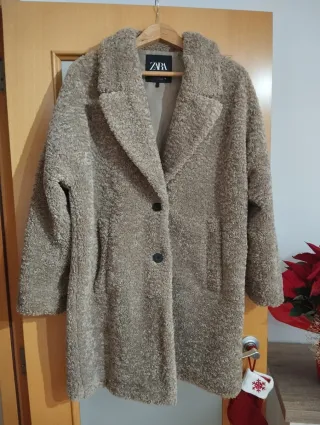 Abrigo Zara Beige Talla S