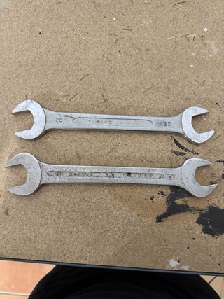 Llaves fijas 25 y 28 Precio por unidad