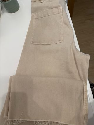 Pantalón Zara beige recto talle alto