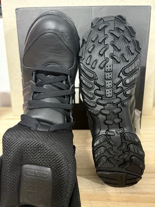 Botas talla 44 ADIDAS GSG 9.2. COD1