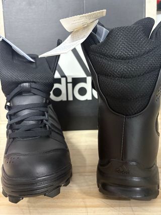 Botas talla 44 ADIDAS GSG 9.2. COD1
