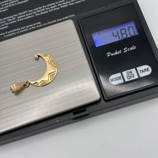 Colgante de oro 18kt con circonitas