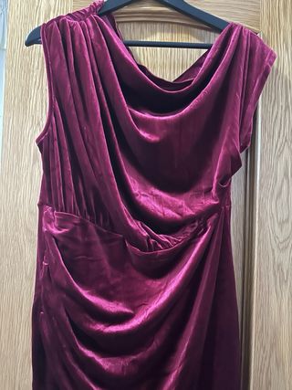 Vestido de fiesta Color burdeos