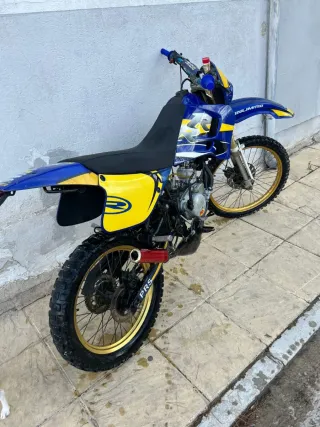 Escape Voca Rookie AM6 50/70cc