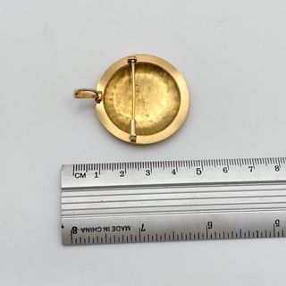 Colgante broche de oro 18kt con iniciales grabadas