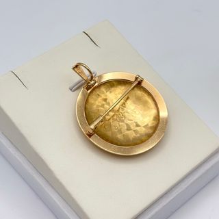 Colgante broche de oro 18kt con iniciales grabadas