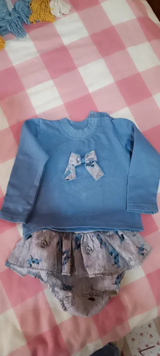 Conjunto niña: blusa azul y braguita 18 meses