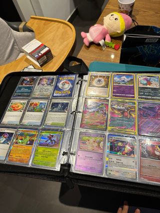 Cartas Pokémon: 151, Fuegos Fantasmales, Mega