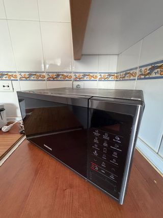 Microondas Samsung Negro