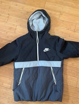 Chaqueta Anorak Nike Negra y Gris