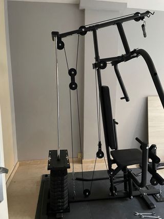 Máquina de gimnasio multifunción