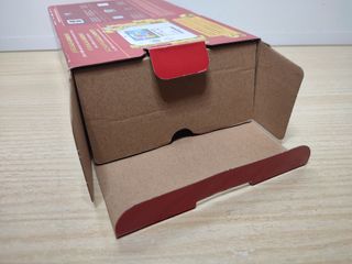 Caja Nintendo 2DS New Super Mario Bros 2 vacía