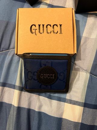 Portafoglio Gucci blu e nero