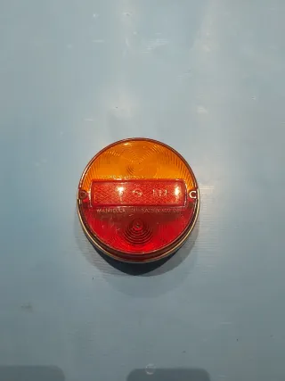 Piloto trasero Seat 850