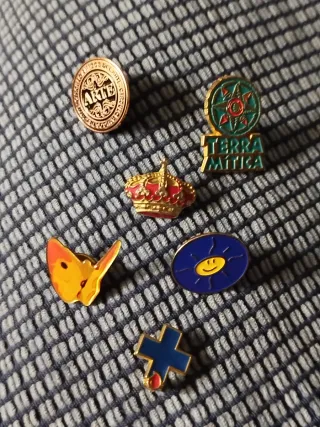 Lote de 6 pines coleccionables