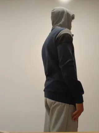 Sudadera Adidas gris y azul