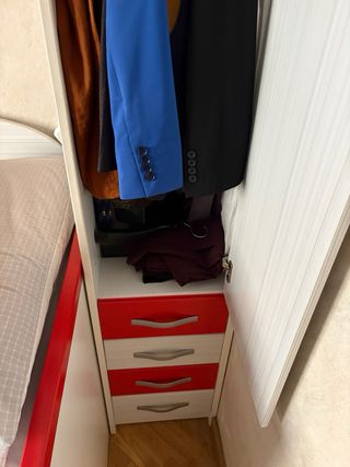 Habitación juvenil con almacenaje  y cama nido