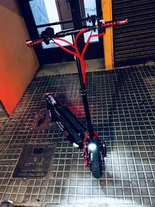 Patinete eléctrico en buen estado
