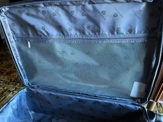 Maleta de viaje azul nueva a estrenar