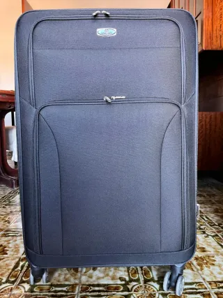 Maleta de viaje azul nueva a estrenar