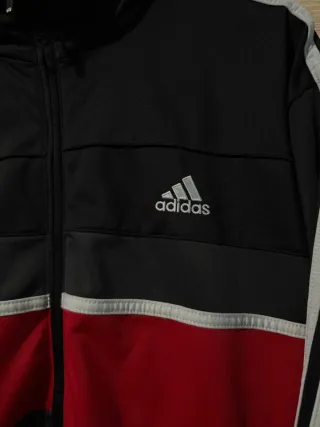 Chaqueta Adidas Negra y Roja