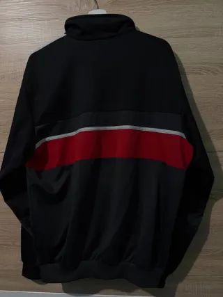 Chaqueta Adidas Negra y Roja