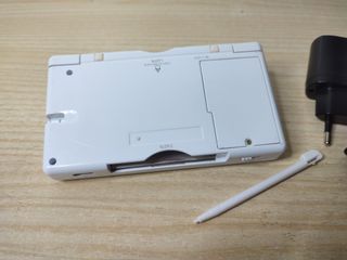 Nintendo DS Lite blanca