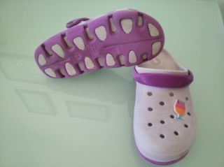 Zuecos tipo Crocs Niña Talla 36 Morado
